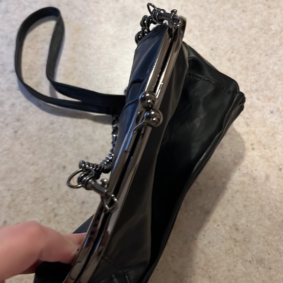 Kisslock Coin purse style Bag - Picture 3 of 9